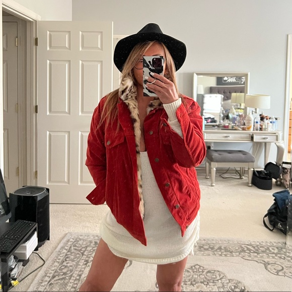 PAM & GELA FAUX FUR LINED CORDUROY TRUCKER JACKET - Picture 3 of 16